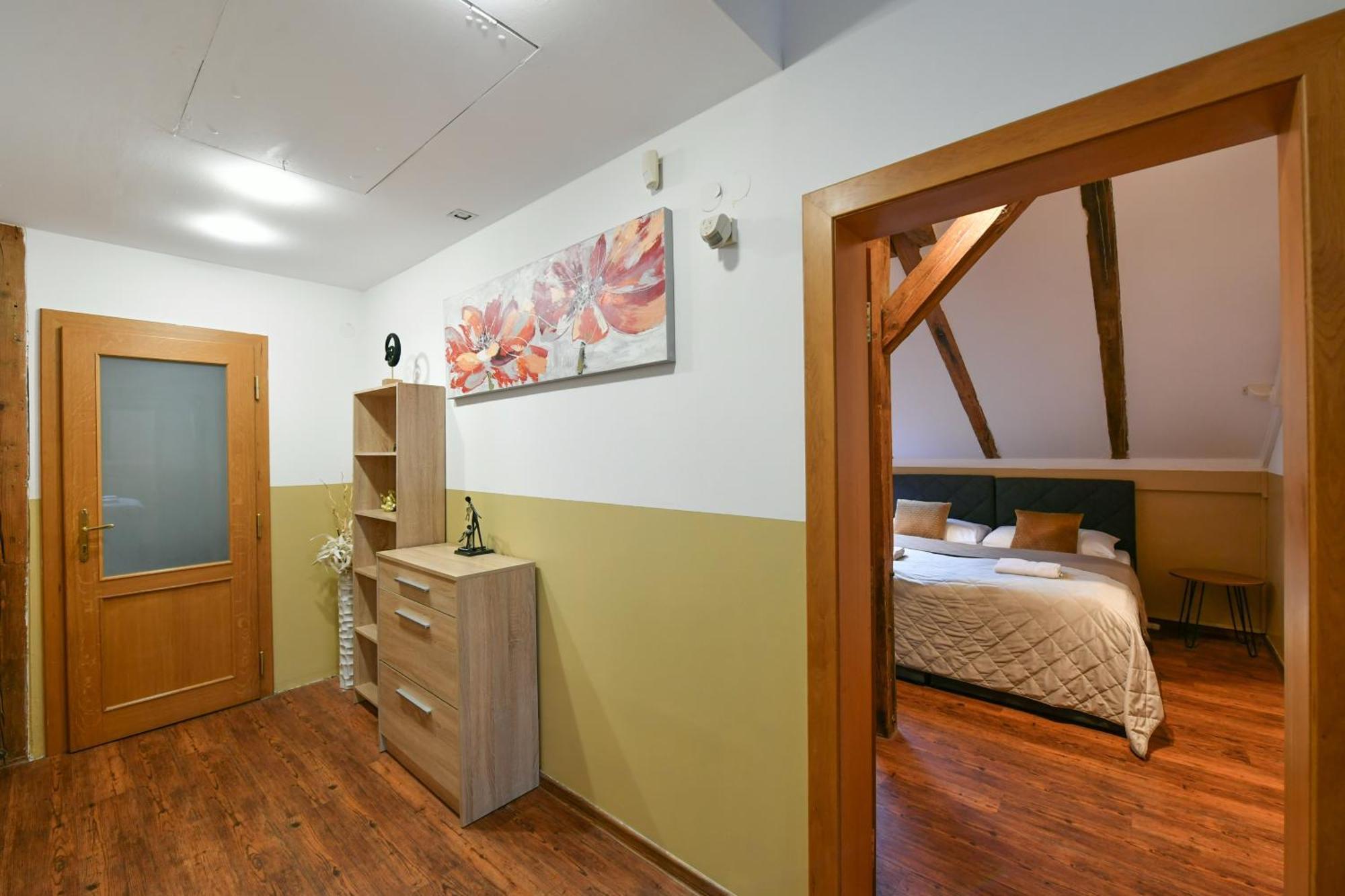 Amazing Charles Bridge Apartment Praga Zewnętrze zdjęcie