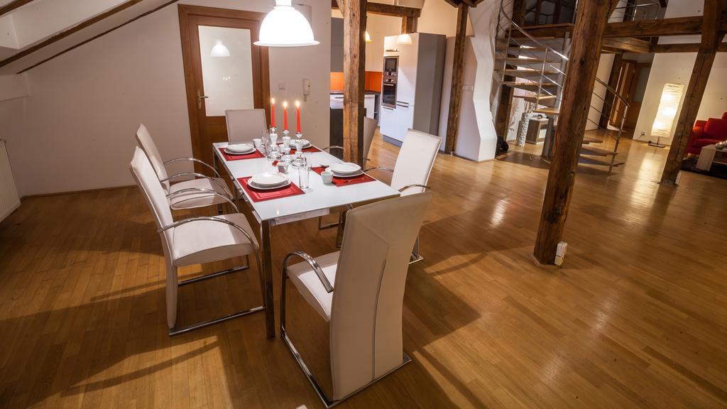 Amazing Charles Bridge Apartment Praga Pokój zdjęcie