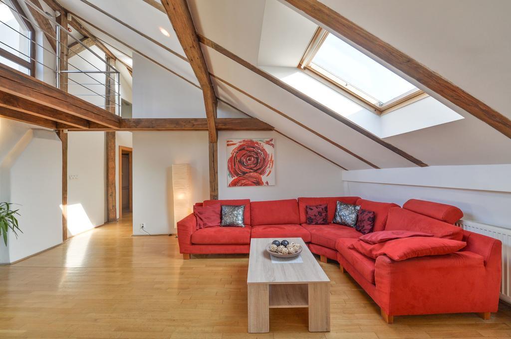Amazing Charles Bridge Apartment Praga Zewnętrze zdjęcie